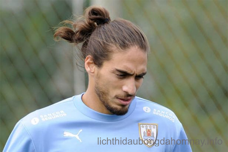 Martin Caceres- cầu thủ tóc đuôi ngựa